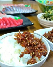 小えび煮と食卓