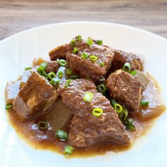 神戸牛の牛すじ煮込み(常温）の商品画像