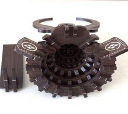 パズル兜（武田信玄）（据置タイプ）裏面