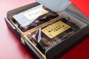 化粧箱に入った明石真蛸の柔らか煮