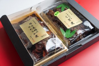 化粧箱に入った明石真蛸のやわらか煮といかなごのくぎ煮セット